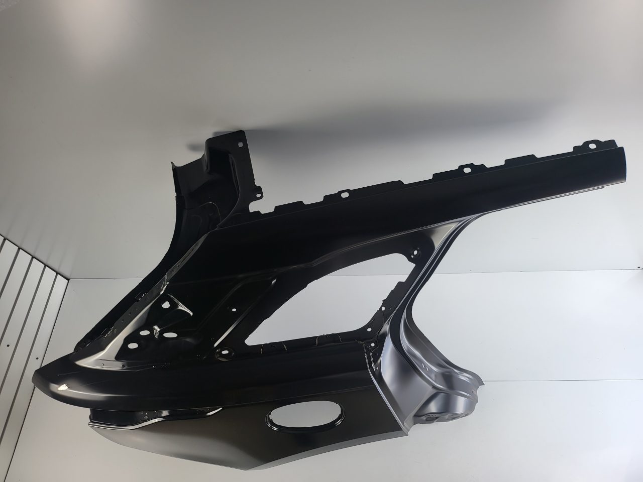 Genuine RH Rear Quarter Panel Land Rover Range Rover Velar L560 2018-2023