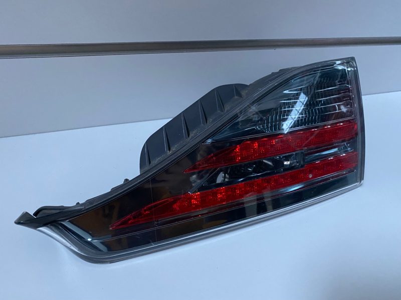 Genuine RH Taillight Lexus CT200h A10 2011-2017 Used