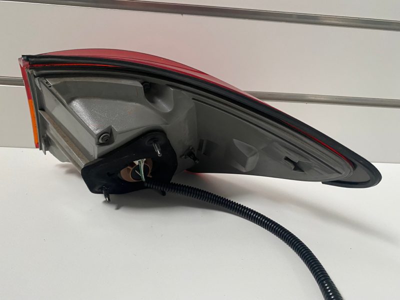 Genuine LH Taillight Lexus IS Pre-Facelift XE20 2005-2008 Used