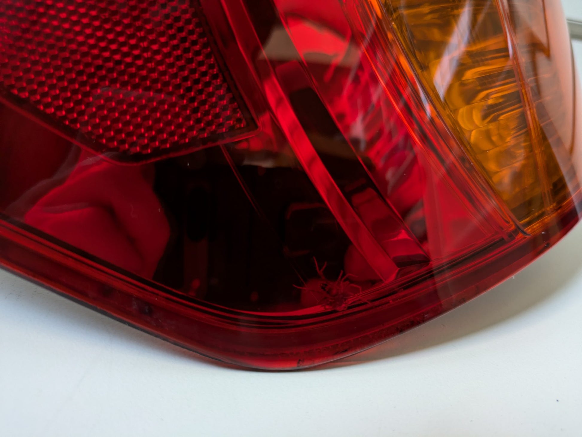 Genuine Left outer Tail light Lexus IS Pre Facelift XE20 2005-2008 Used