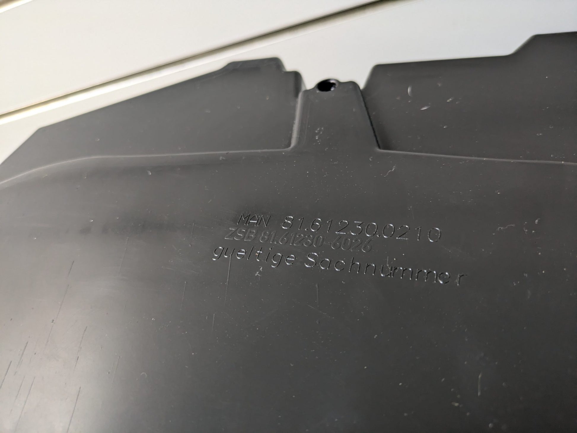 Genuine RH Wing Liner Man TGX 2005 - 2024 New