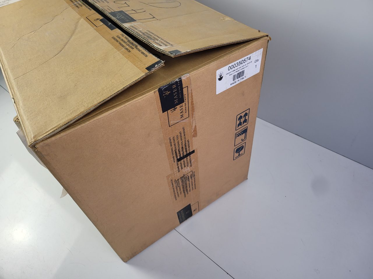 Genuine LH Headlight Maserati GranTurismo Mc Stradale &amp; Sport FL 2013 - 2019 Used