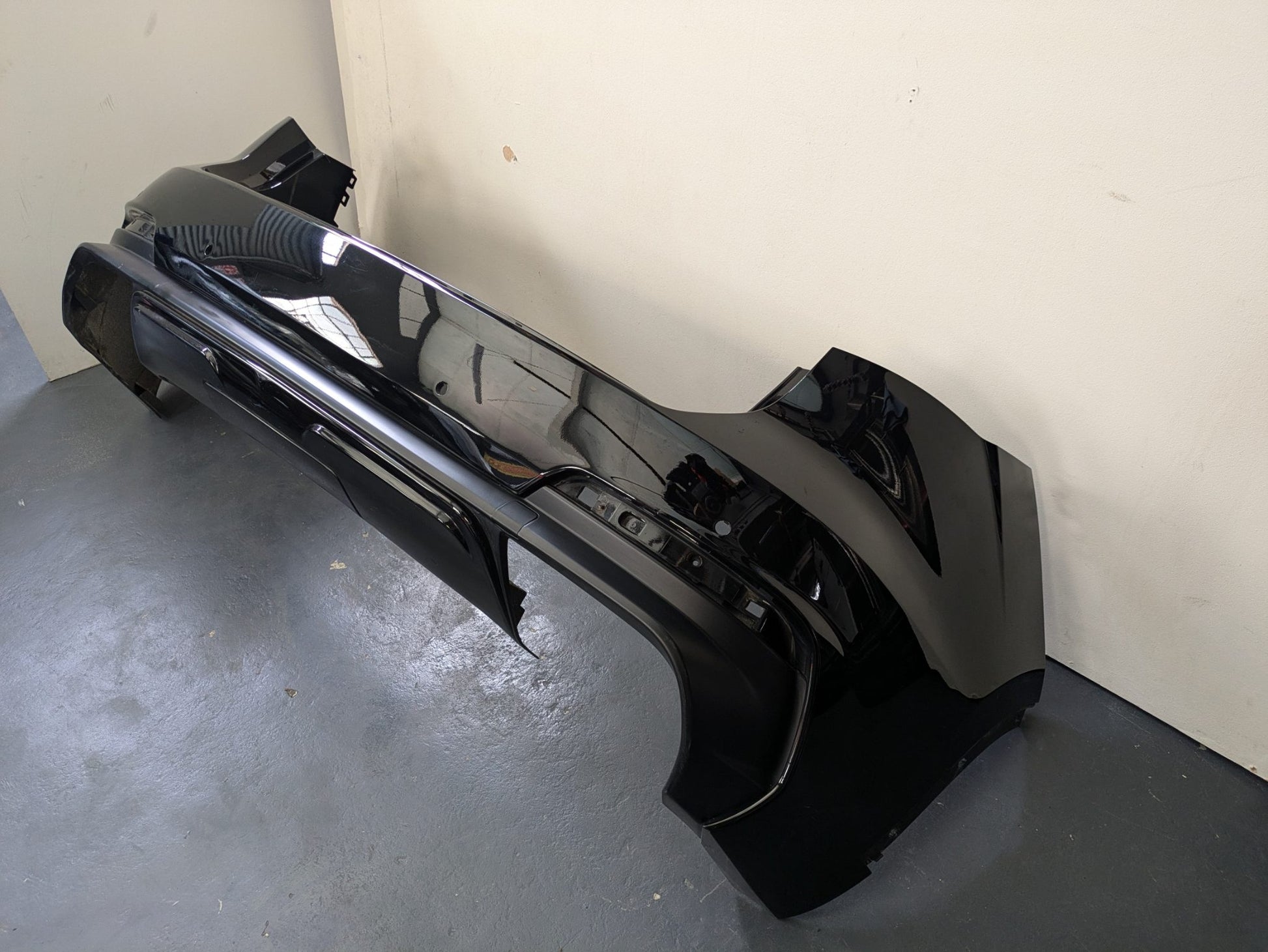 Genuine Rear Bumper Maserati Levante GTS Trofeo M161 2019 - 2025 Used