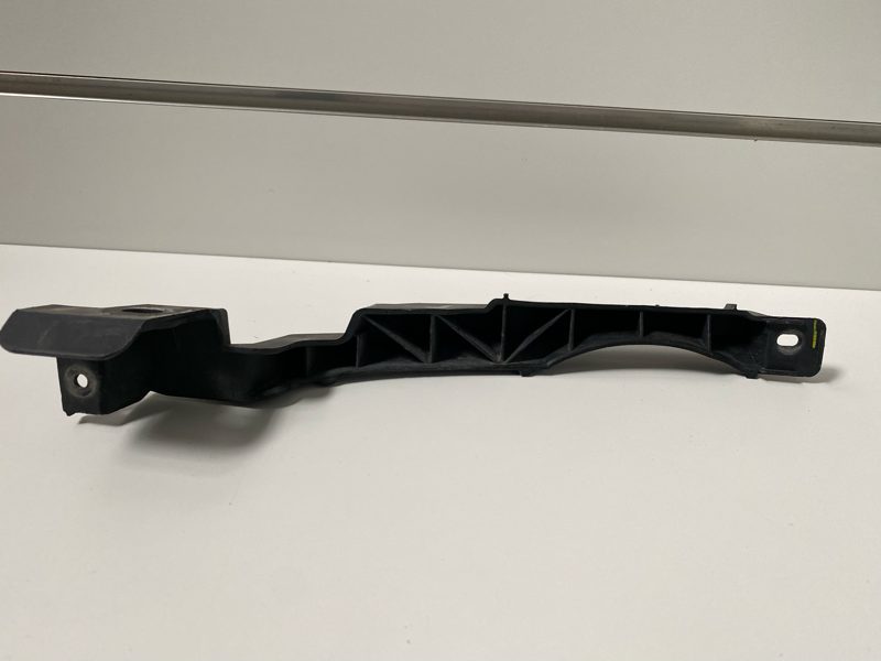Genuine Rear Bumper RH Mounting Bracket Mazda 2 Demio DE 2007 - 2014 Used