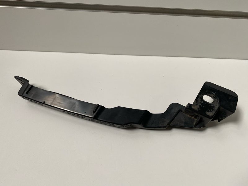 Genuine Rear Bumper RH Mounting Bracket Mazda 2 Demio DE 2007 - 2014 Used