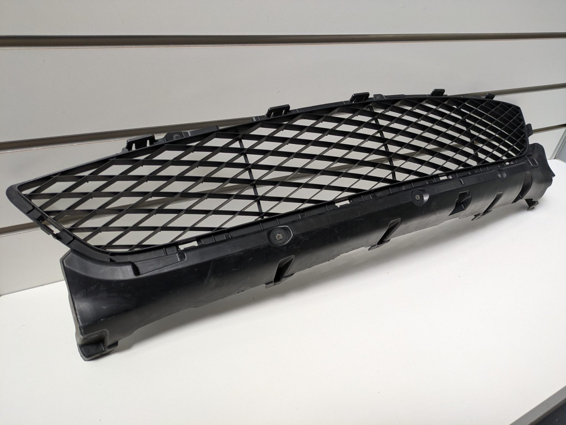 Genuine Front Bumper Grill Mazda 3 Axela BK 2004 – 2006 Used