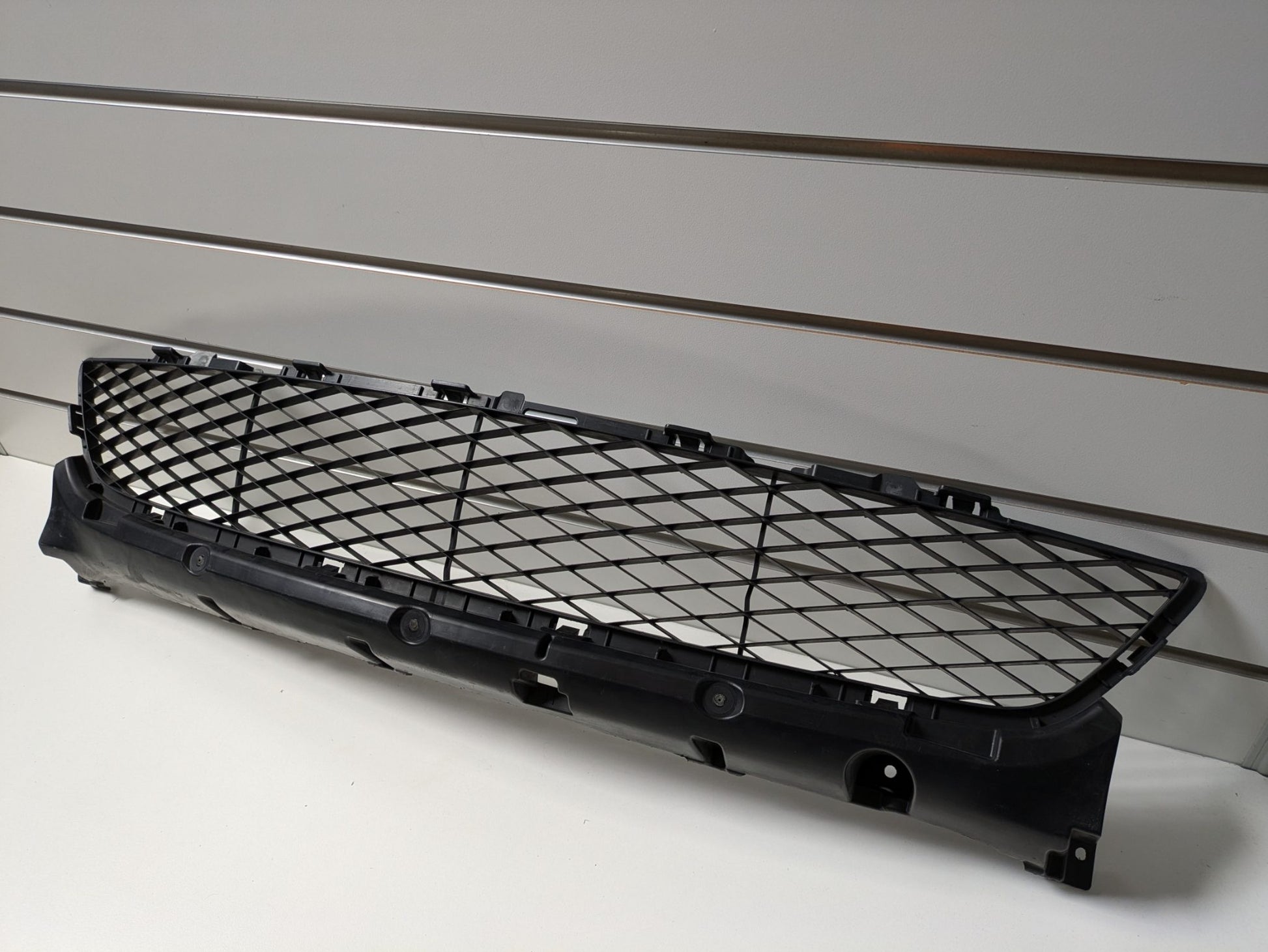 Genuine Front Bumper Grill Mazda 3 Axela BK 2004 – 2006 Used