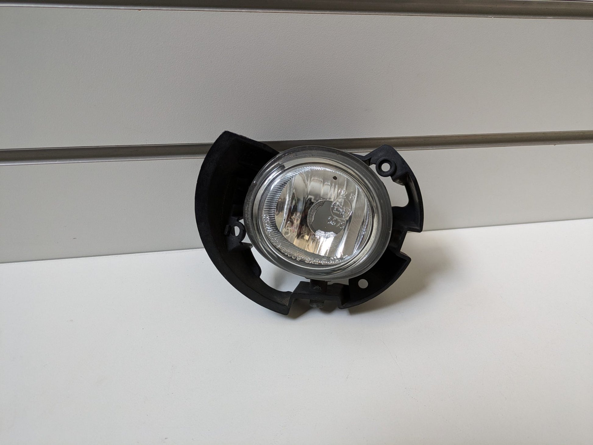Genuine LH Fog Light With Bracket Mazda Verisa 2004 - 2015 Used
