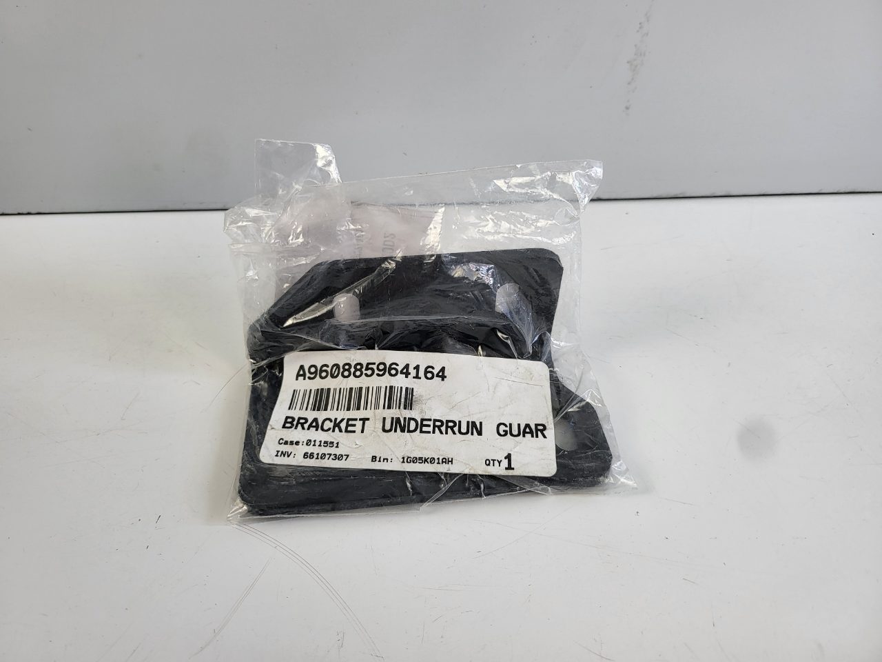Genuine LH NS Underride Guard Bracket Mercedes Actros MP5 2546 2651 New