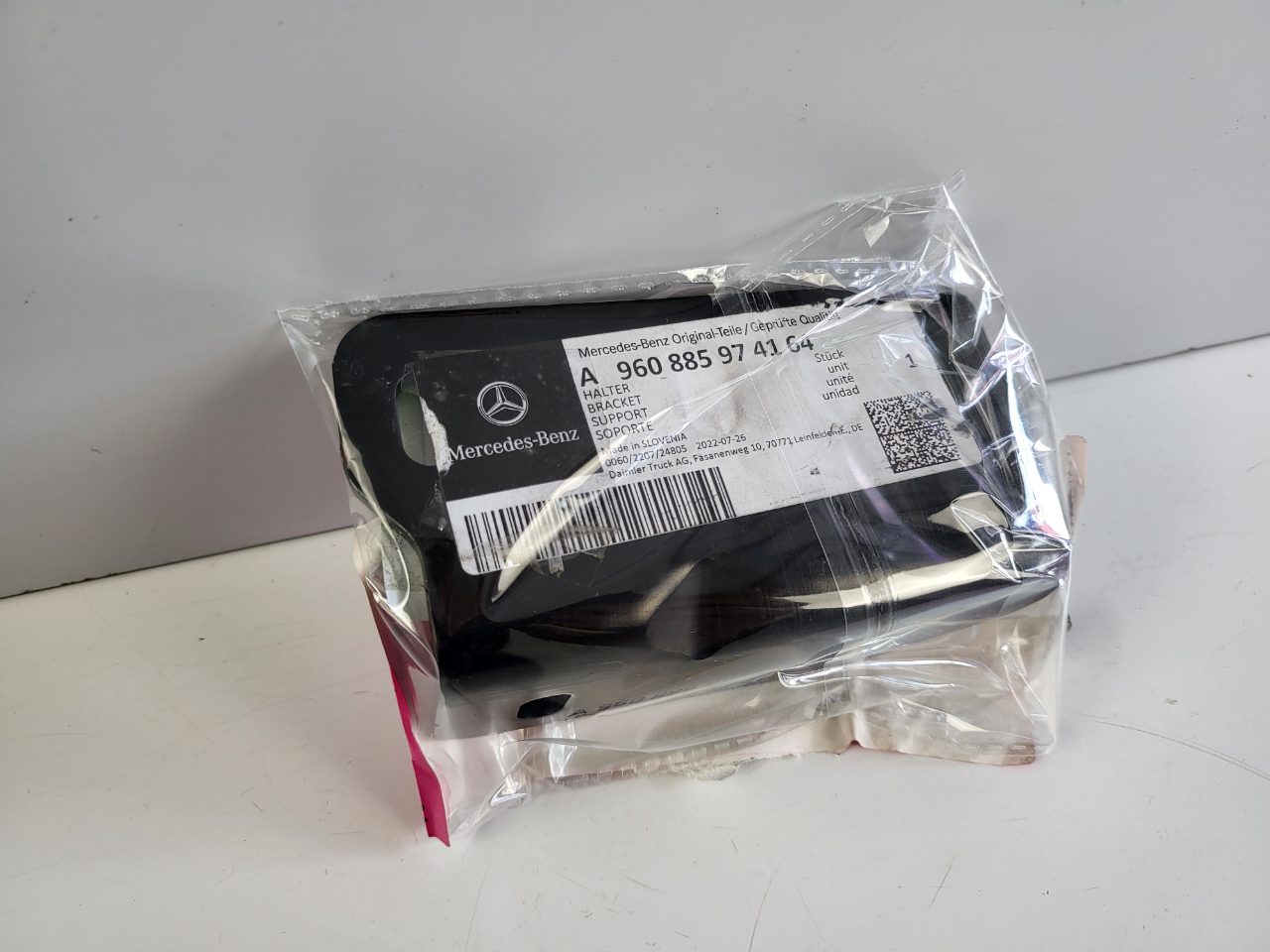 Genuine RH Underride Guard Bracket Mercedes Actros MP5 2546 2651 New