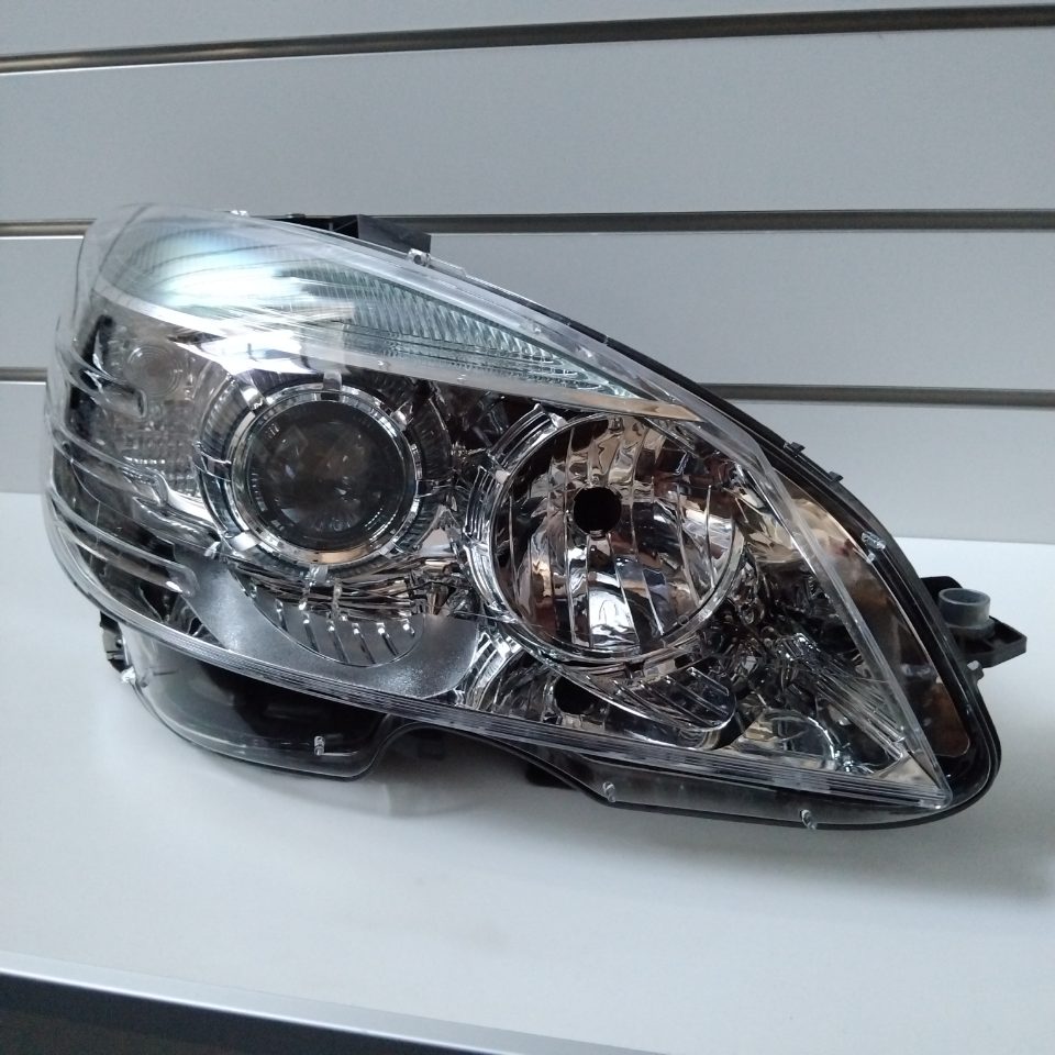 Aftermarket RH Headlight Mercedes C Class W204 PFL 2007-2010 New