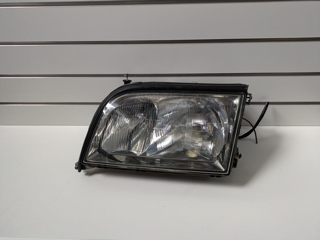 Genuine LH Headlight Mercedes S Class W140 1992 - 1999 Used