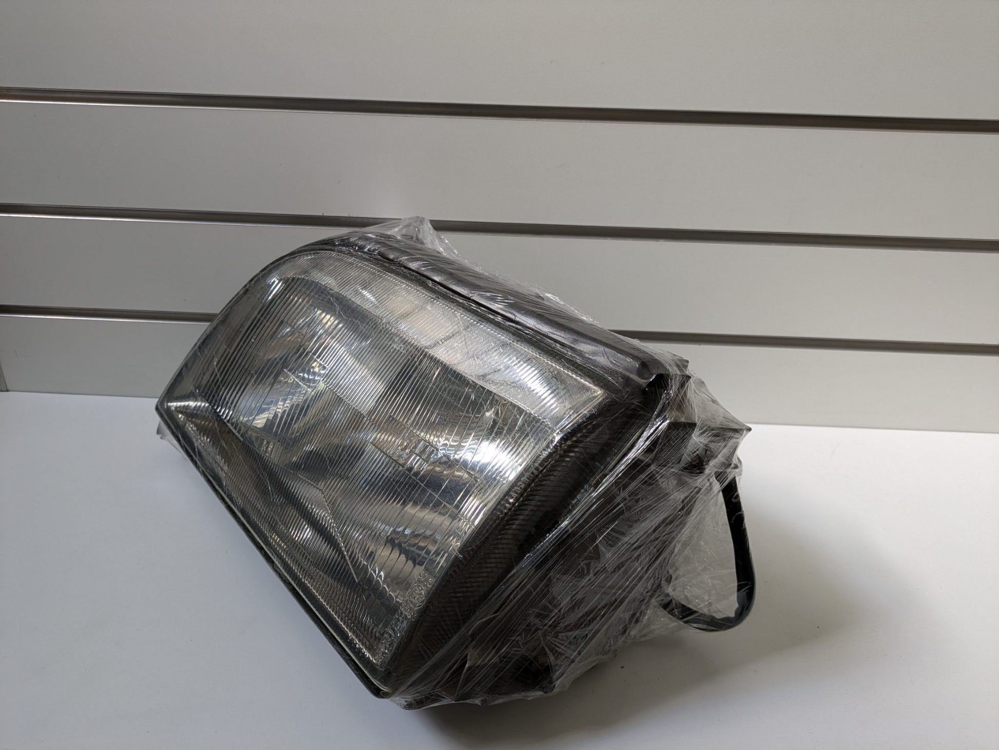 Genuine LH Headlight Mercedes S Class W140 1992 - 1999 Used