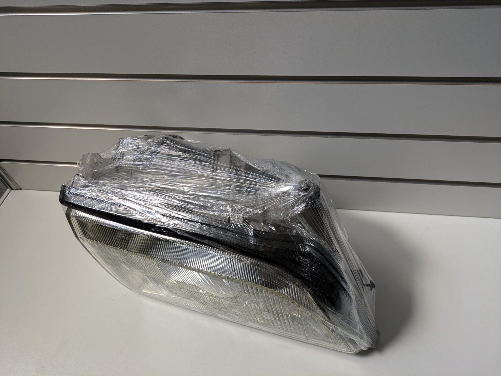 Genuine RH Headlight Mercedes S Class W140 1992 - 1999 Used