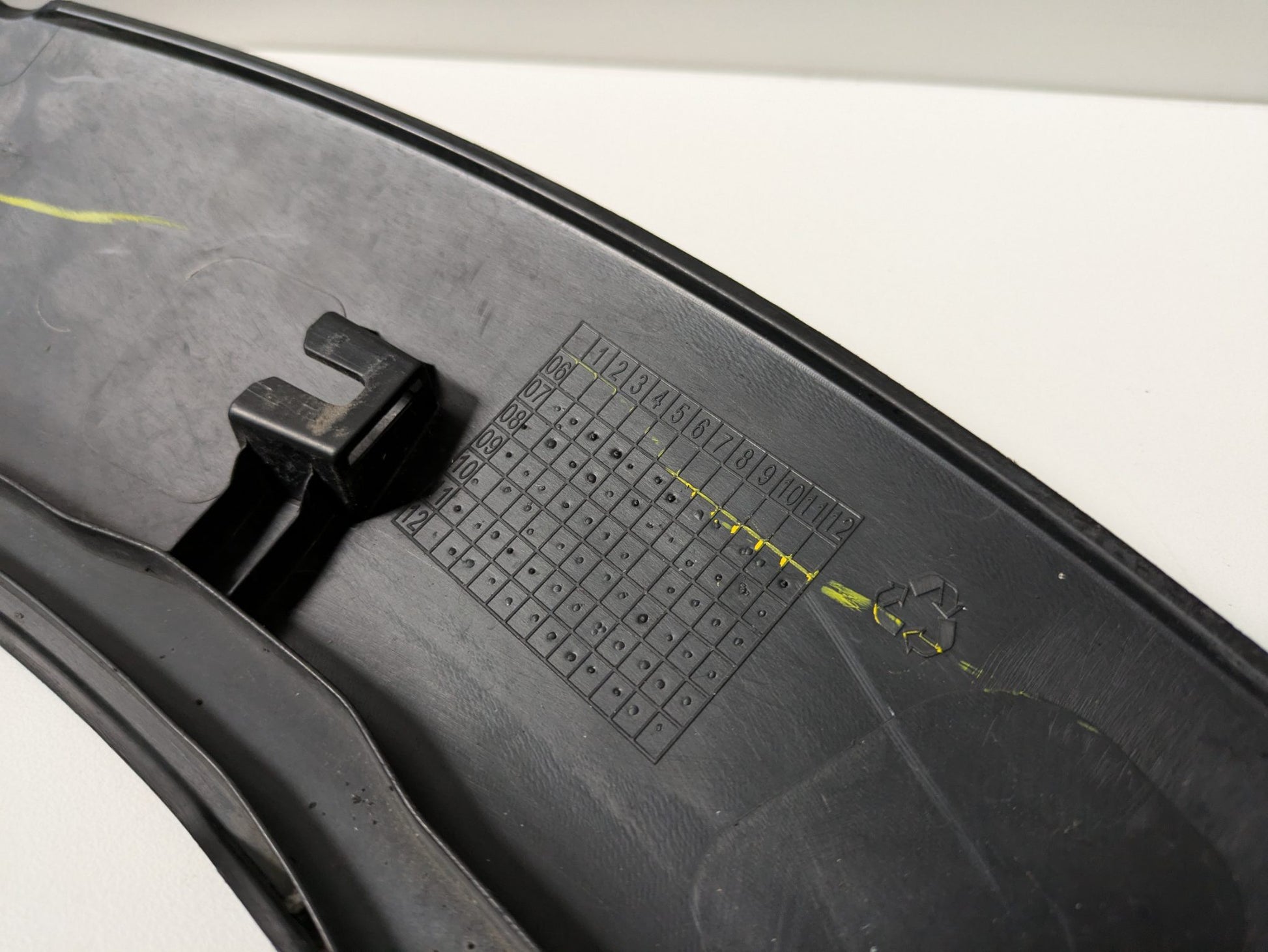Genuine Front RH Wheel Arch Cover MINI Cooper R56 R57 2006-2013 Used
