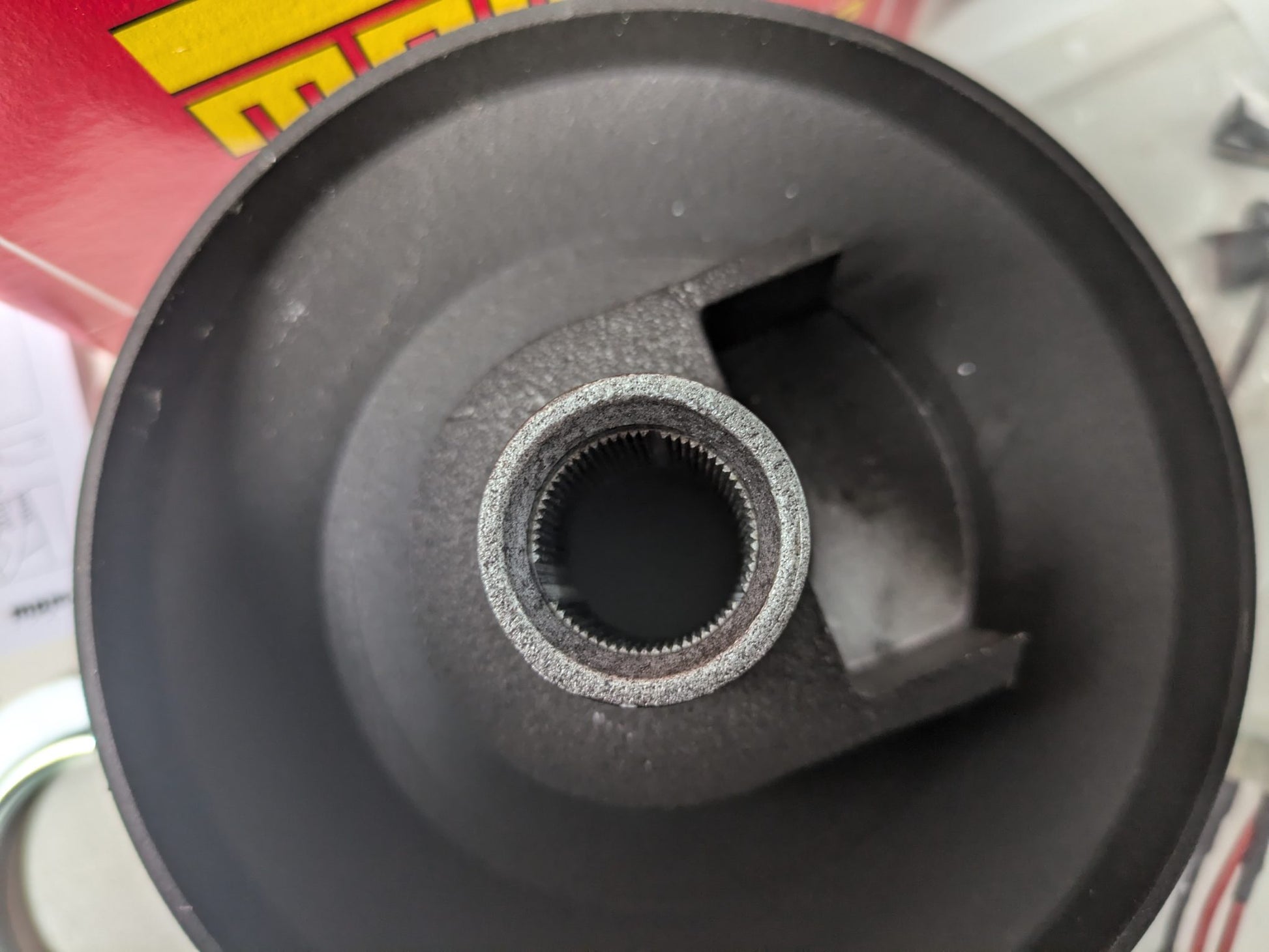 MOMO ITALY HUB BOSS KIT Mini Cooper S One R55 R56 R57 R58 R59 New