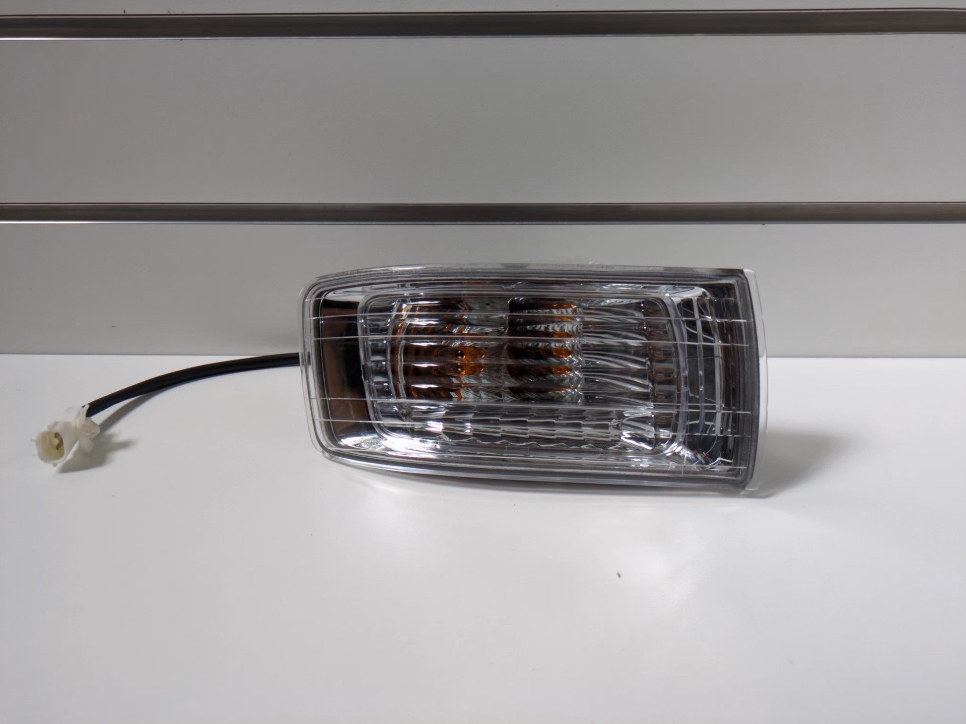 Genuine RH Fog Light Mitsubishi Chariot Grandis UG 1997 - 2003 New