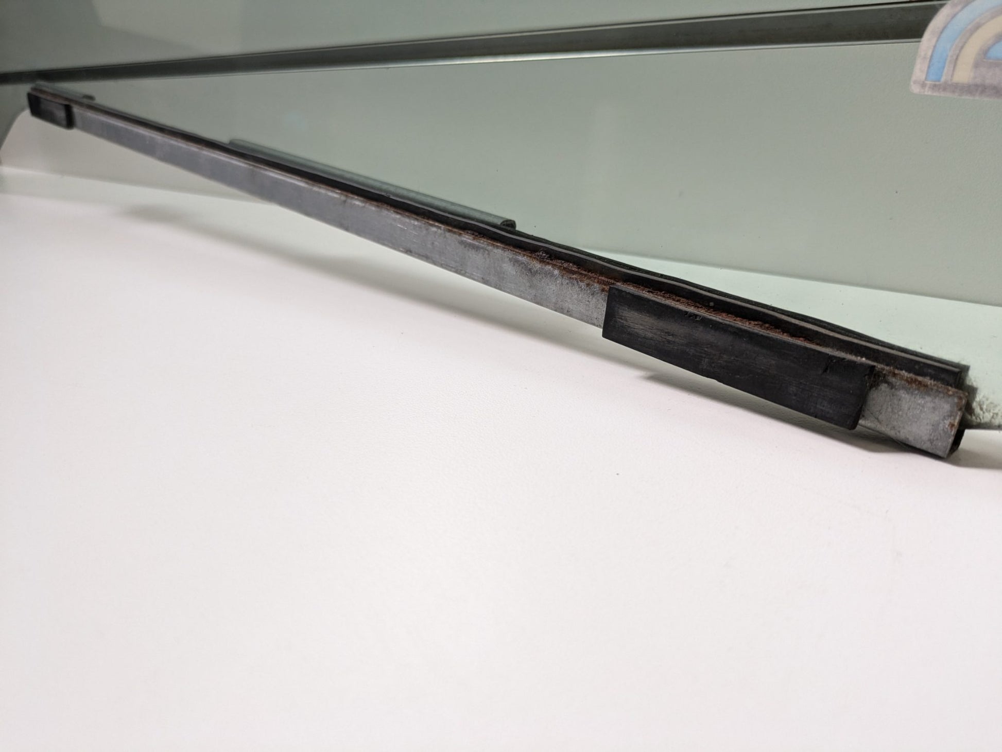 Genuine LH Front Door Glass Mitsubishi L300 1999 - 2014 Used