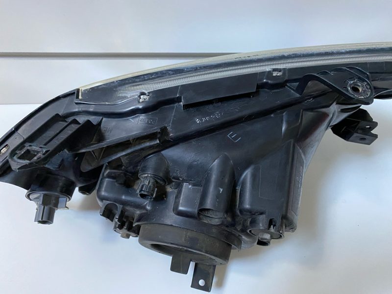 Genuine LH Headlight Mitsubishi Triton KA KB Facelift 2010-2015 Used