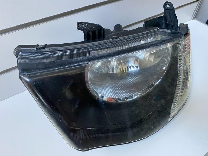 Genuine LH Headlight Mitsubishi Triton KA KB Facelift 2010-2015 Used