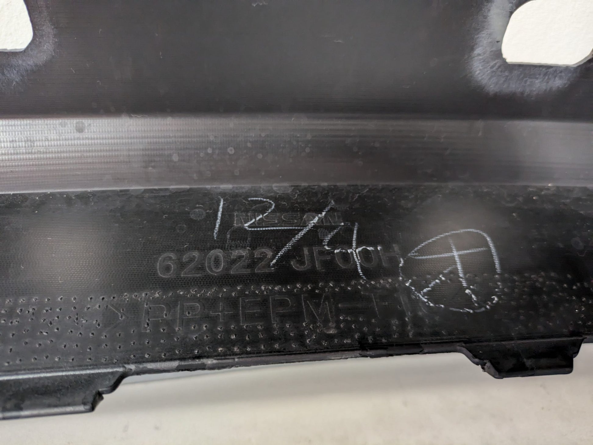 Genuine Front Bumper Nissan GT-R R35 2007 - 2011 Used