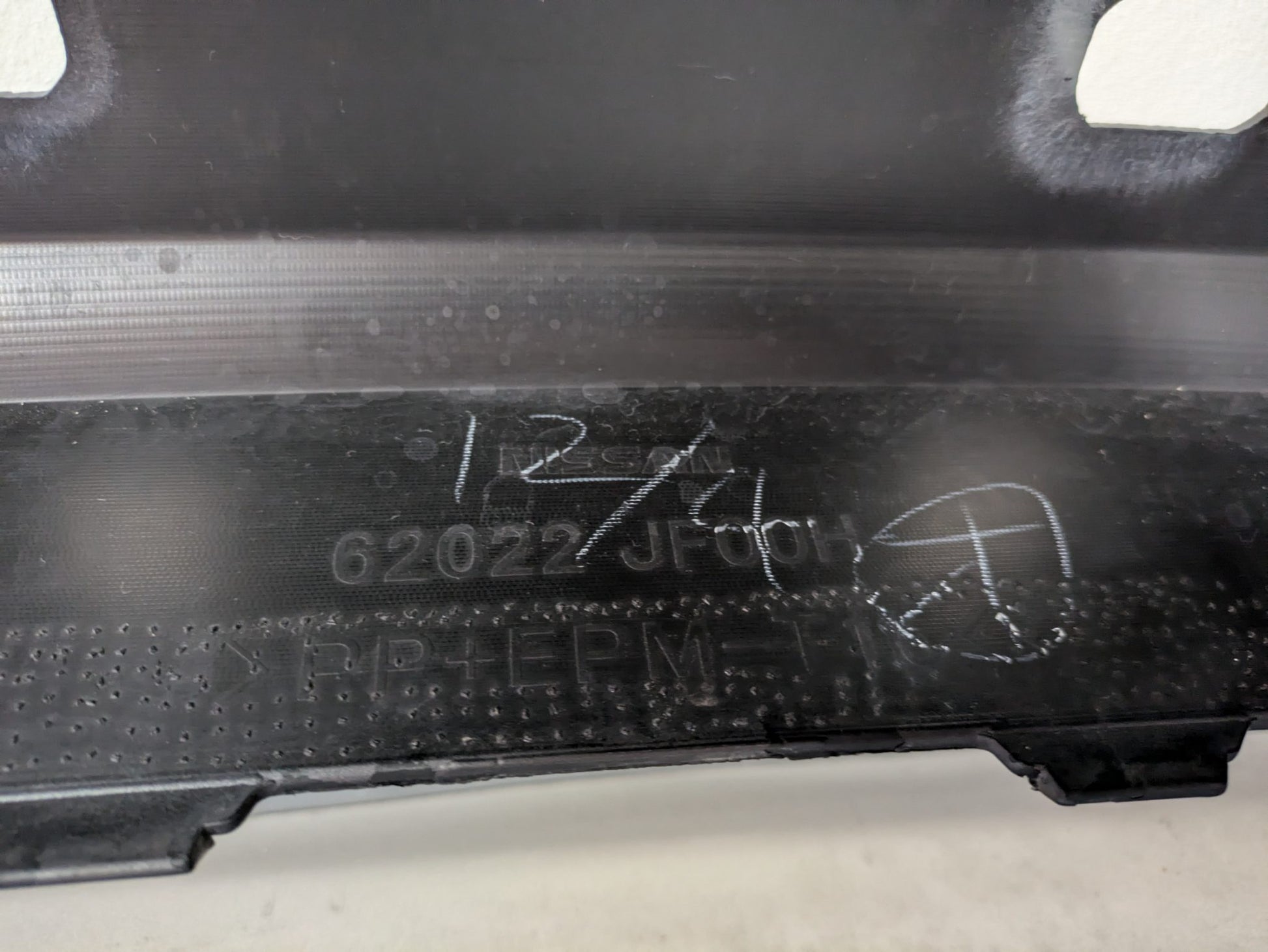 Genuine Front Bumper Nissan GT-R R35 2007 - 2011 Used