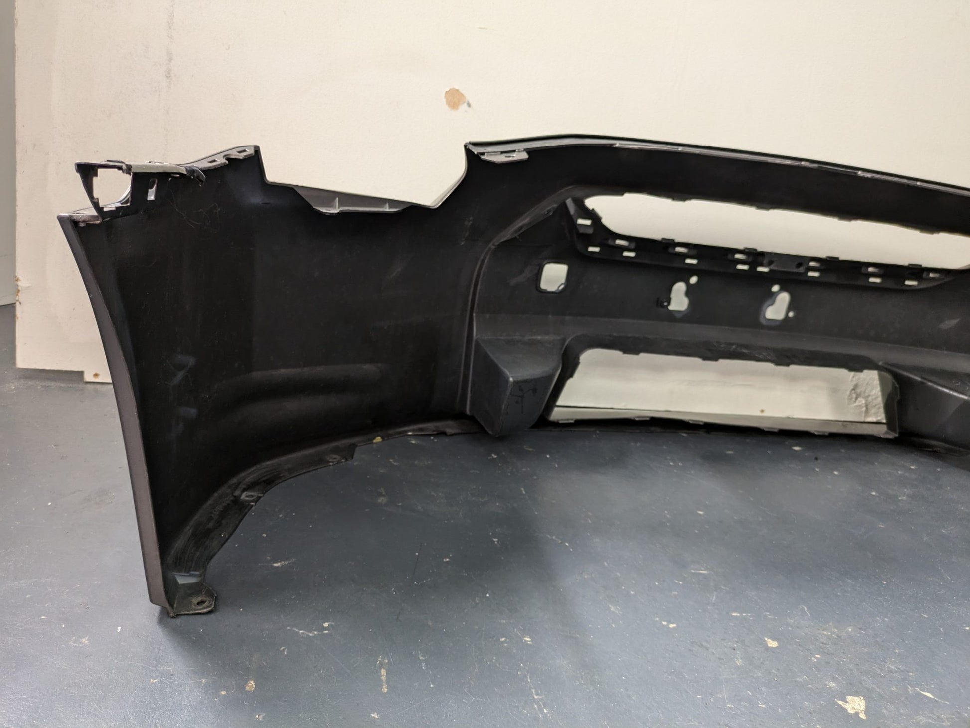Genuine Front Bumper Nissan GT-R R35 2007 - 2011 Used