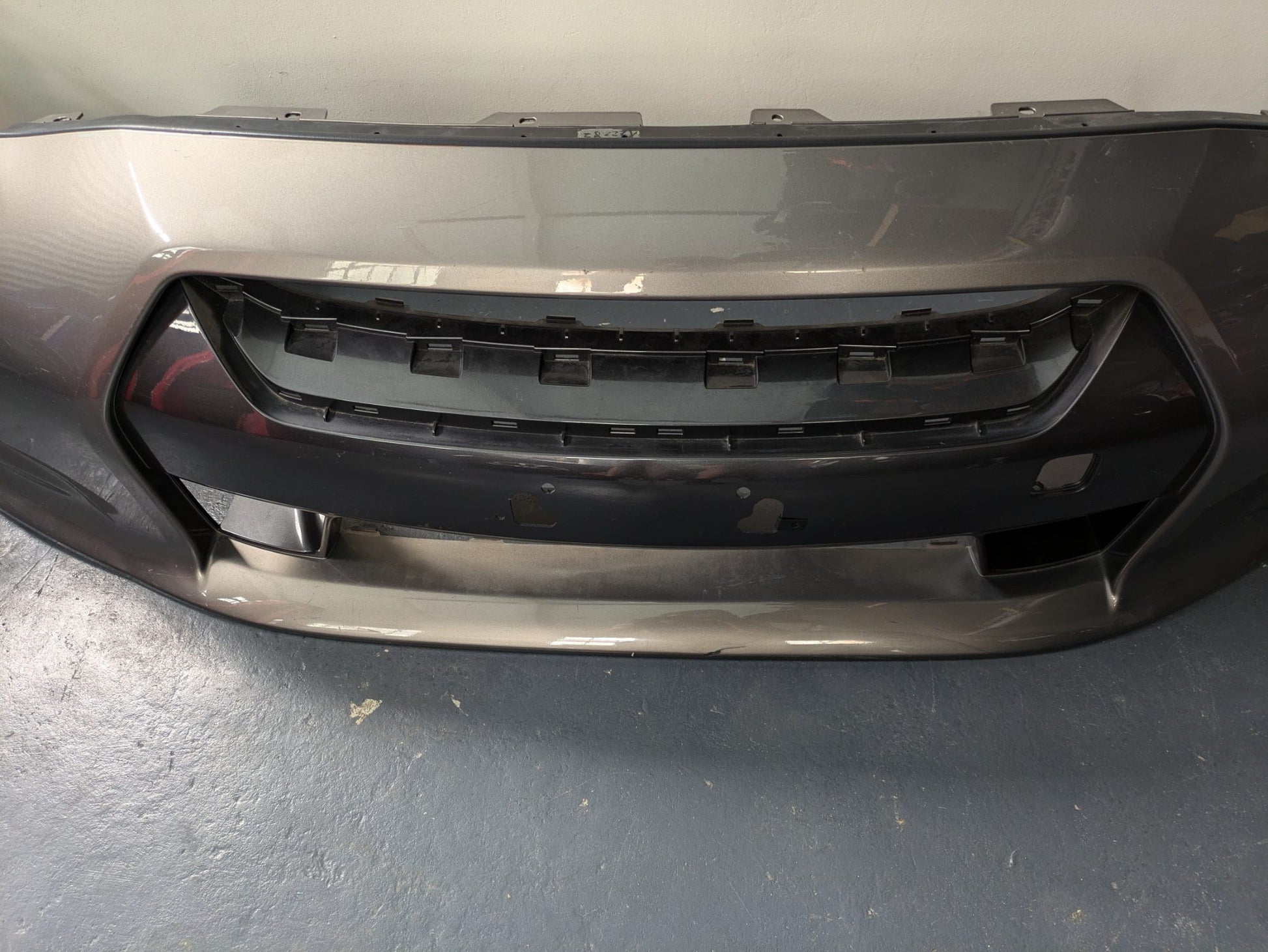 Genuine Front Bumper Nissan GT-R R35 2007 - 2011 Used