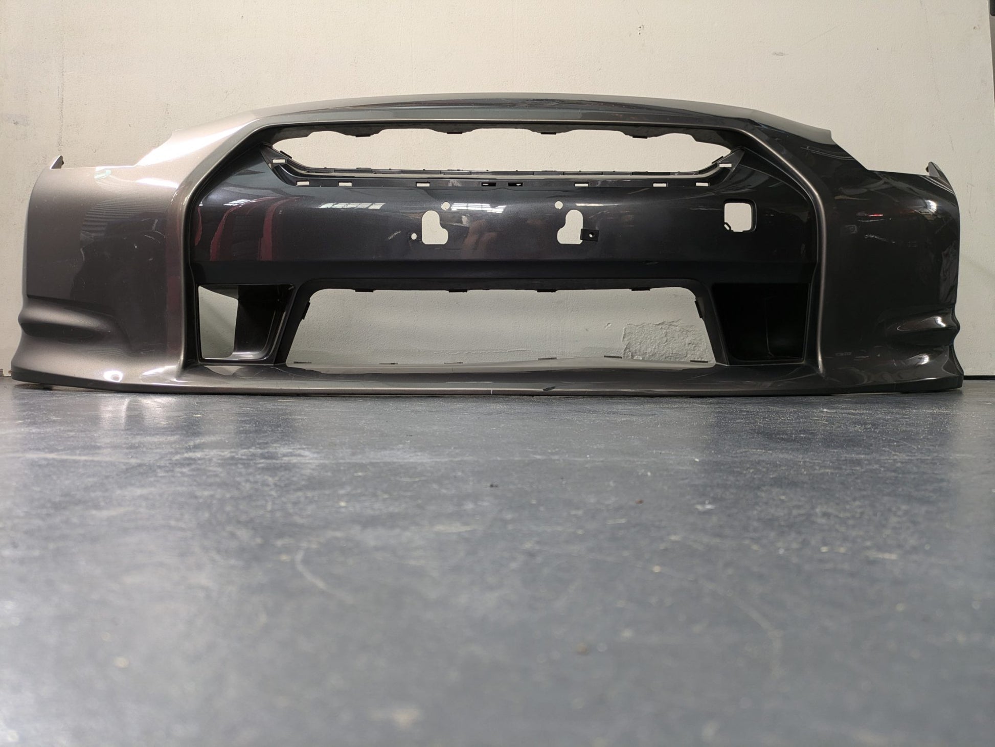 Genuine Front Bumper Nissan GT-R R35 2007 - 2011 Used