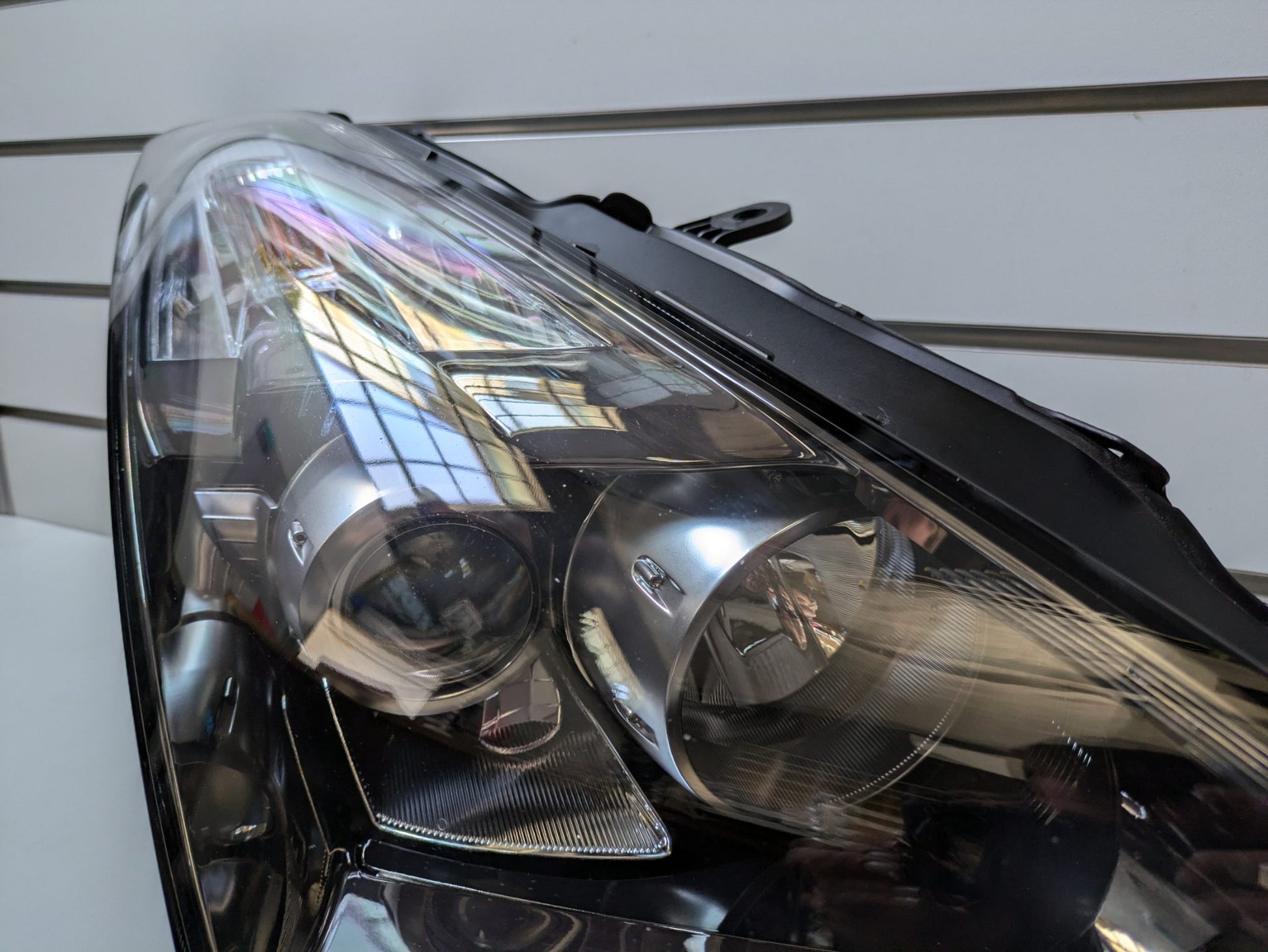 Genuine RH Headlight HID Nissan GTR R35 2007 - 2013 Used