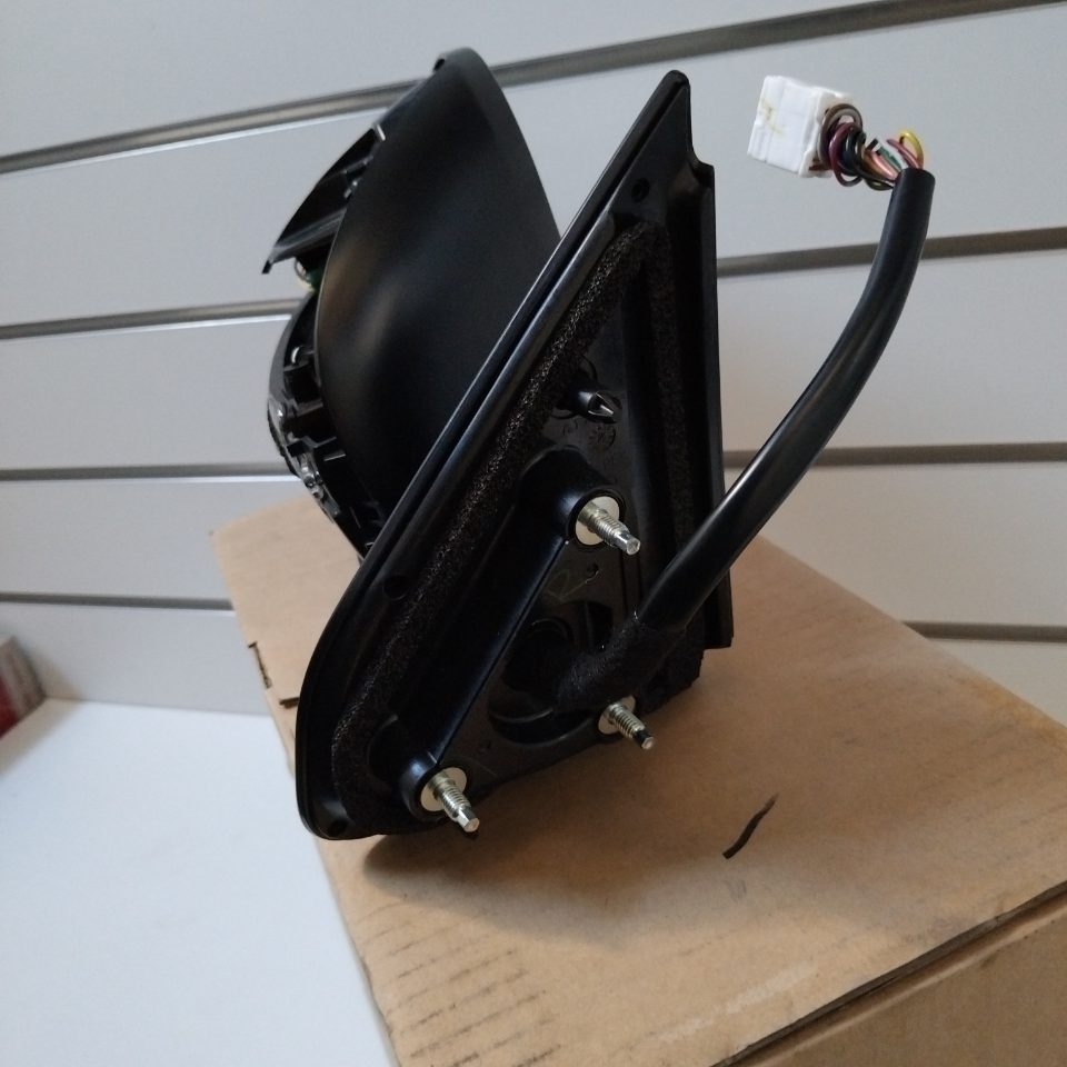 Genuine RH Door Mirror 13 Wire B2 Version Nissan Navara D23 With Turn Signal &amp; Camera 2018-2020 New