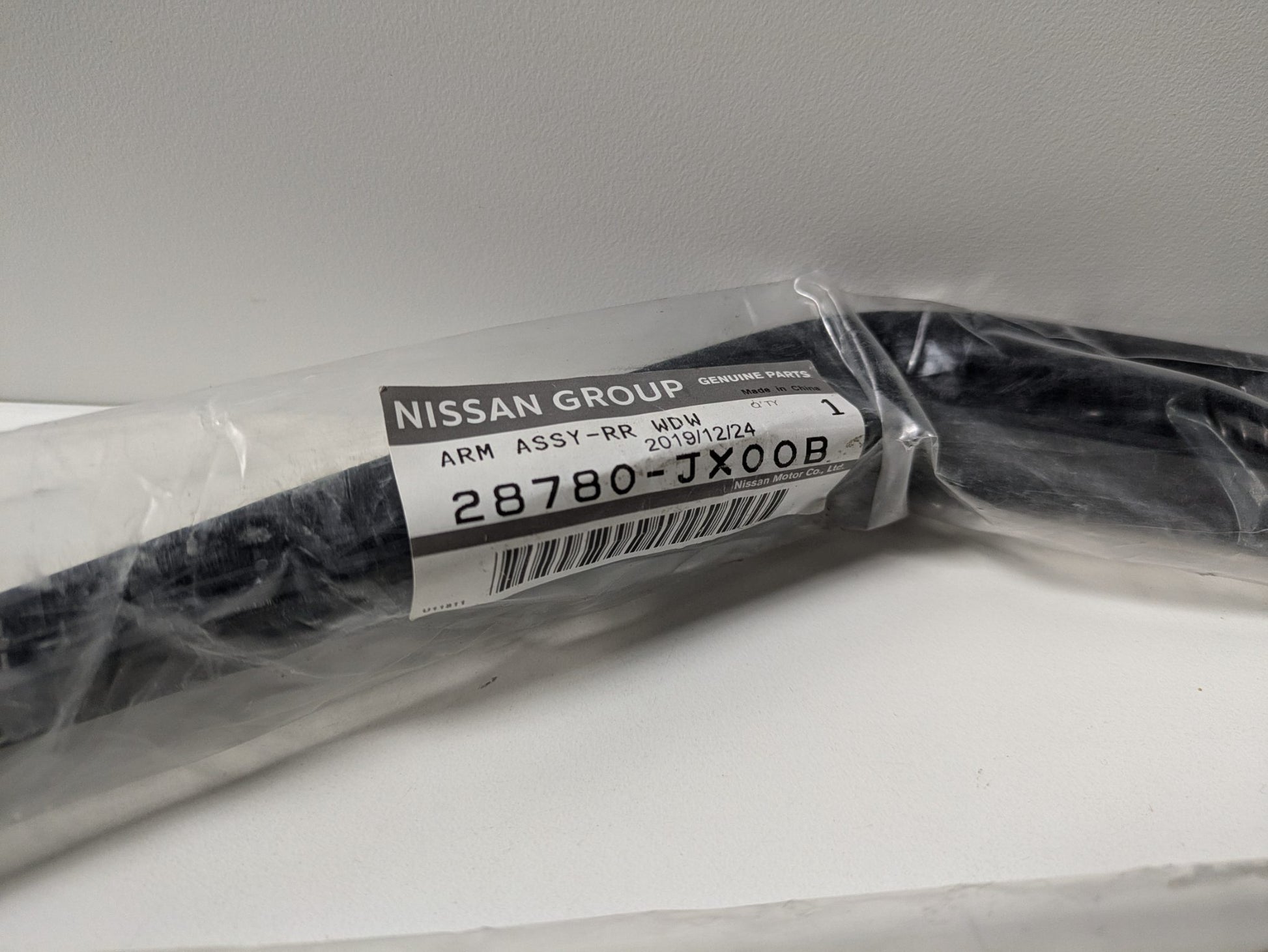 Genuine Windshield Stalk Arm & Blade Nissan Serena C26 2010 - 2016 New