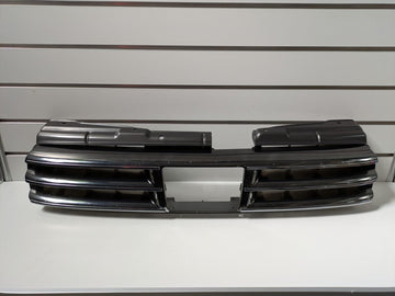 Genuine Front Bumper Grill Nissan Stagea M35 2001 - 2007 Used