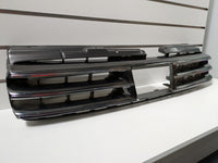 Genuine Front Bumper Grill Nissan Stagea M35 2001 - 2007 Used