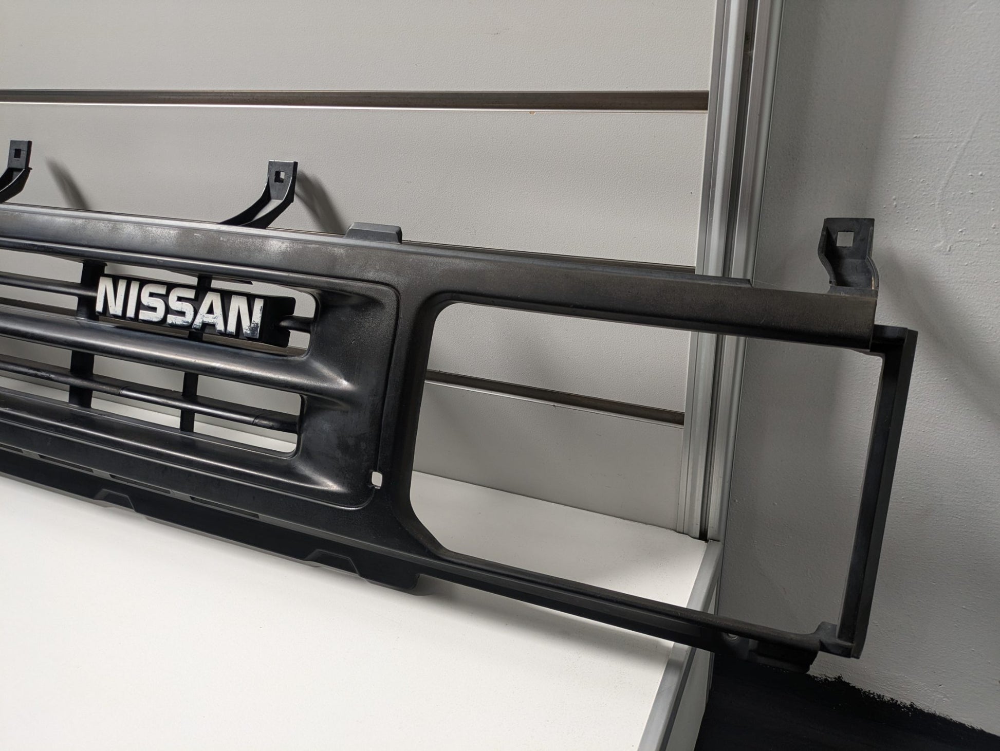 Genuine Front Bumper Grill Nissan Terrano Pathfinder D21 1990 - 1995 Used