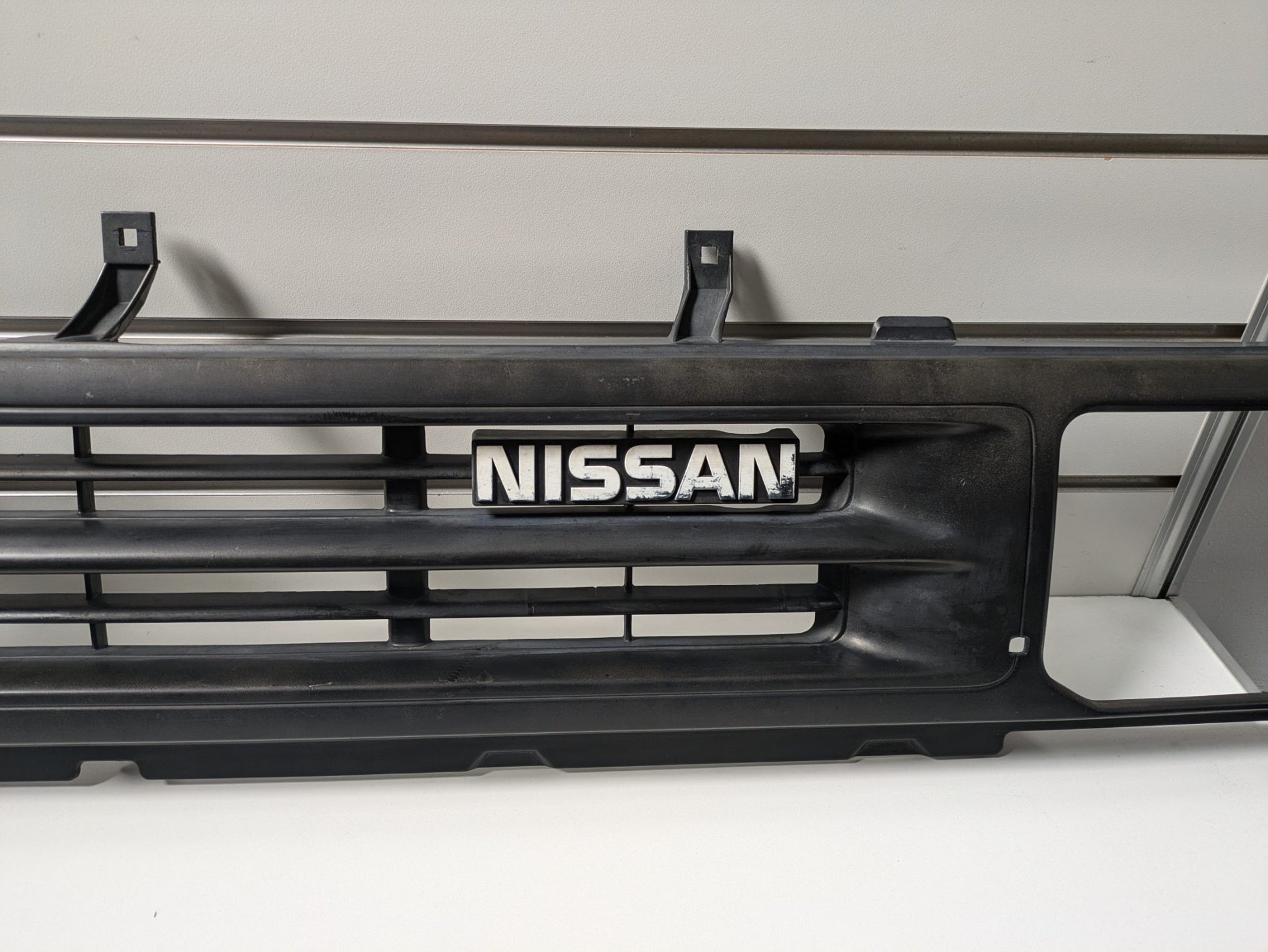 Genuine Front Bumper Grill Nissan Terrano Pathfinder D21 1990 - 1995 Used