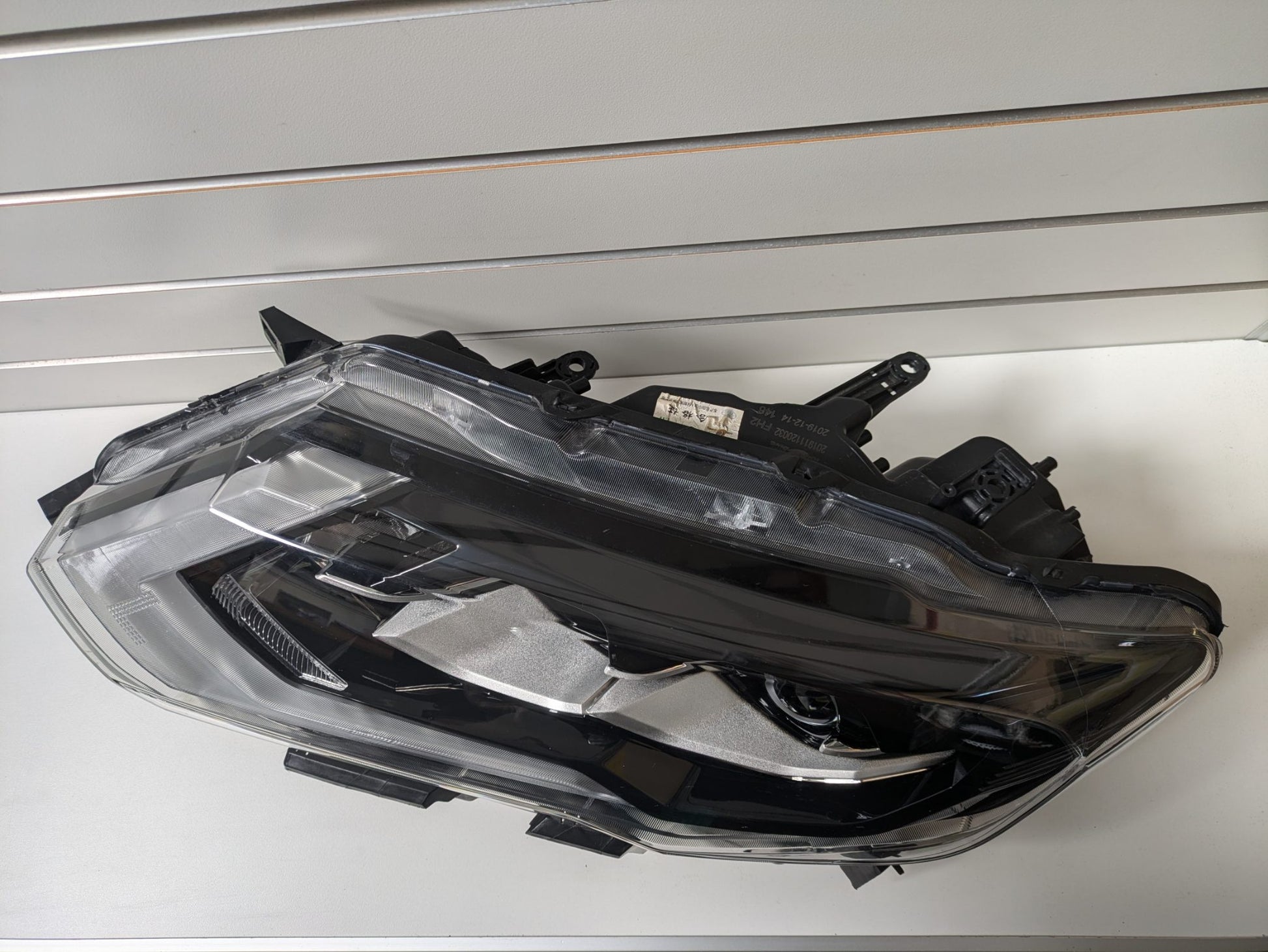 Aftermarket LH HID Headlight Nissan X-Trail (LHD) T32 2017 - 2023 Used
