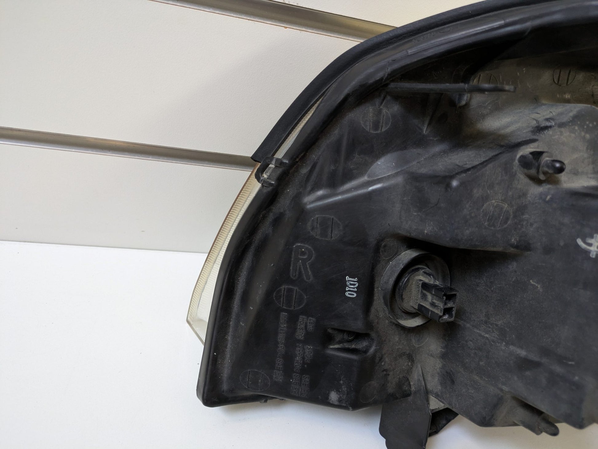 Genuine RH Headlight Nissan X-Trail T30 Pre Facelift 2003 - 2007 Used