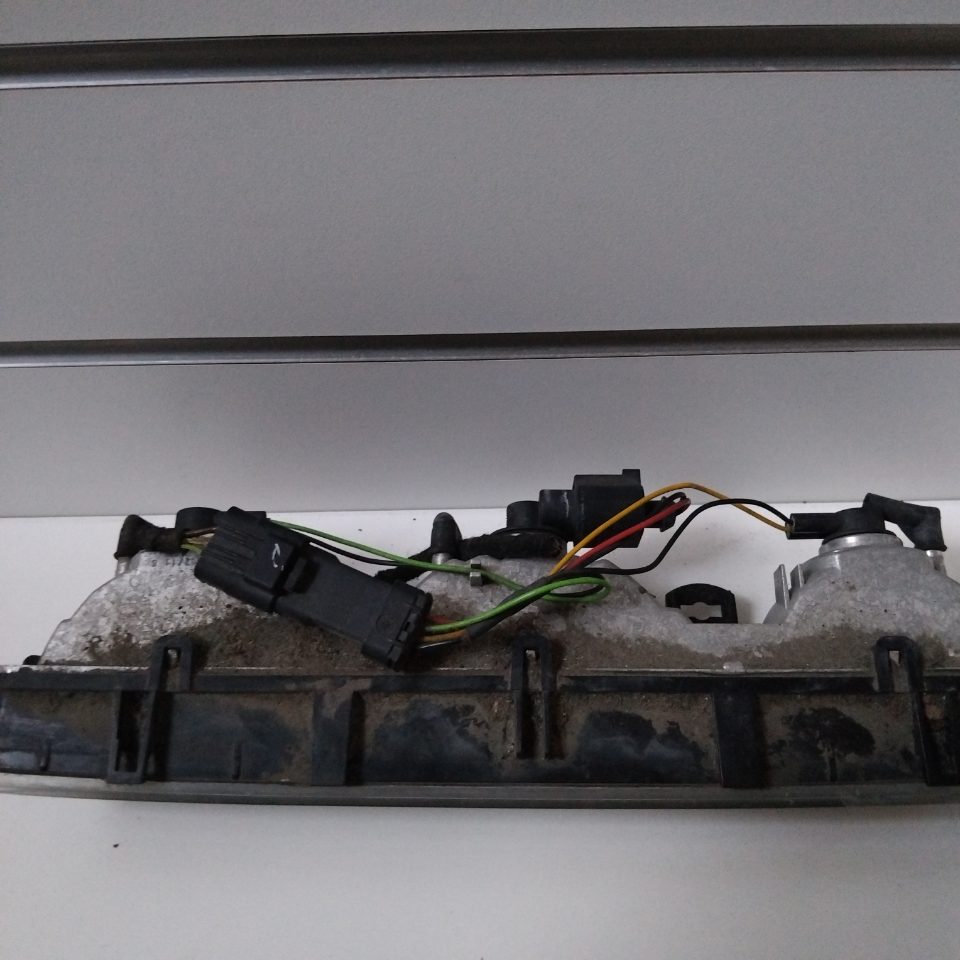 Genuine Reverse and Rear Tail Fog Light Peugeot RCZ T75 PFL 2009-2012 Used