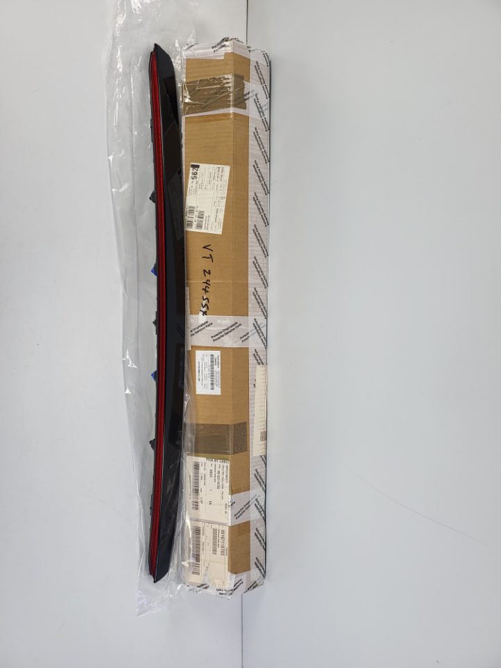 Genuine Rear Taillight Centre Stop Light Porsche 911 991.2 2015 - 2019
