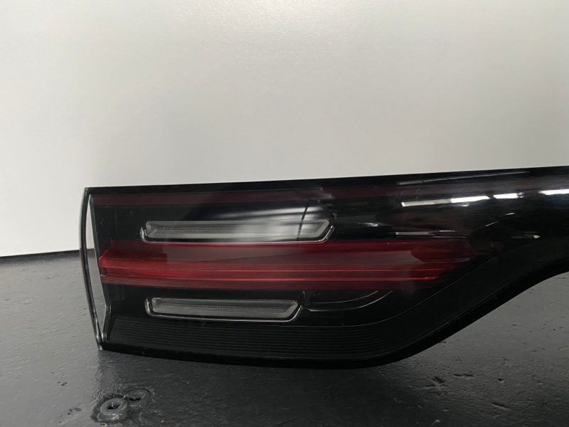 Genuine Taillight Porsche Cayenne 9YA 2019-2022 Used