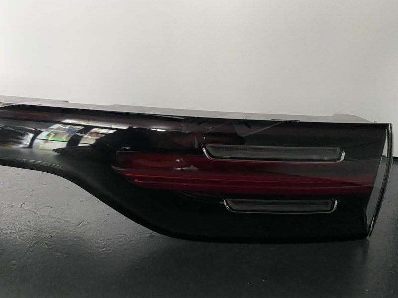 Genuine Taillight Porsche Cayenne 9YA 2019-2022 Used