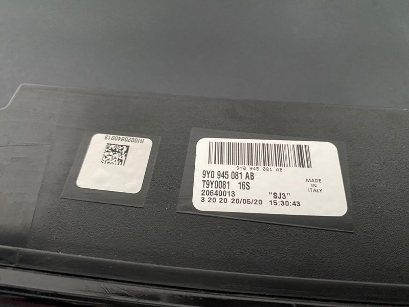 Genuine Taillight Porsche Cayenne 9YA 2019-2022 Used
