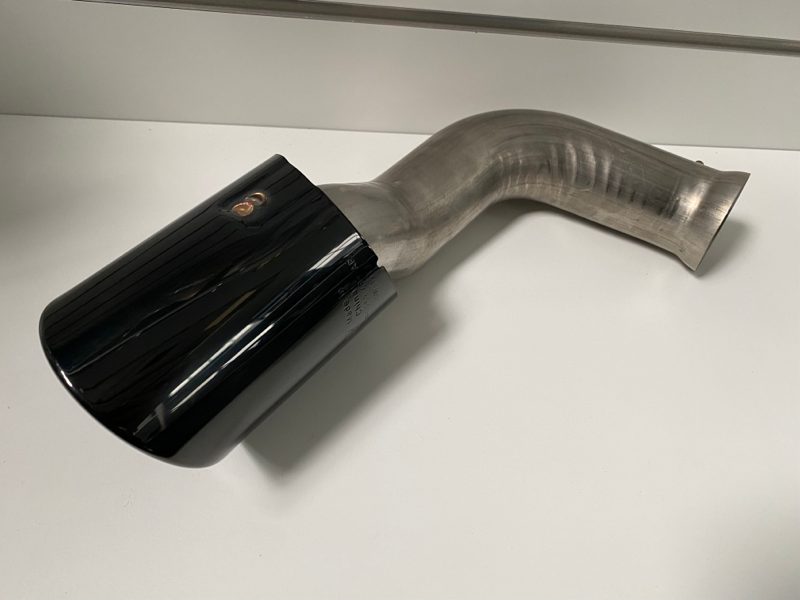 Genuine Left Hand Side Exhaust tip Porsche Cayenne 2015 - 2018 NEW