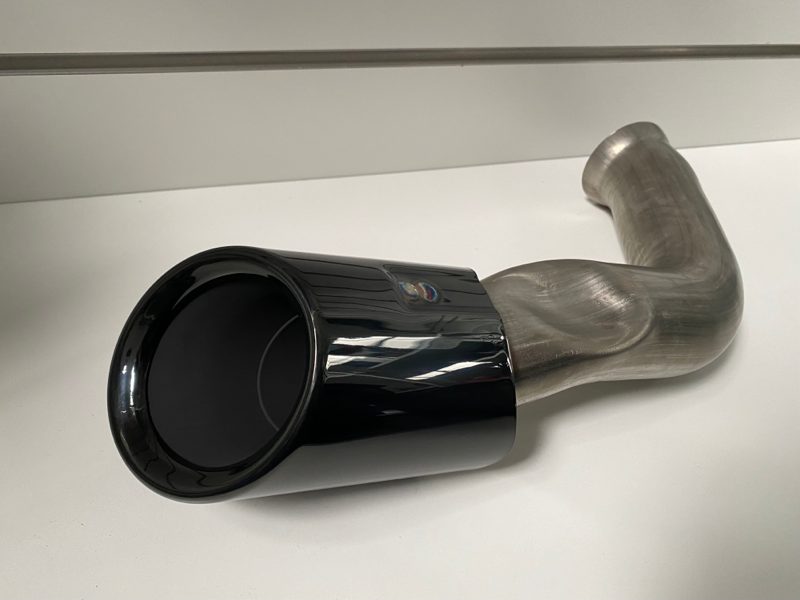 Genuine Left Hand Side Exhaust tip Porsche Cayenne 2015 - 2018 NEW