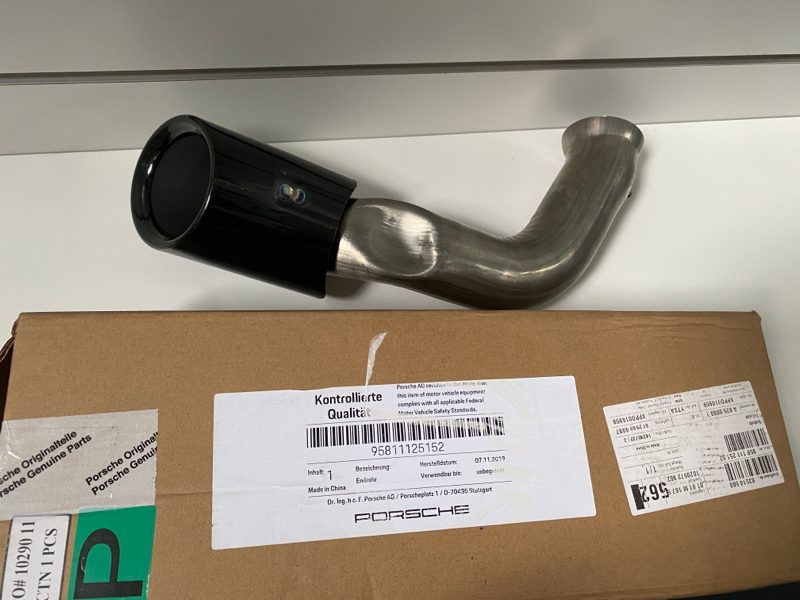 Genuine Left Hand Side Exhaust tip Porsche Cayenne 2015 - 2018 NEW
