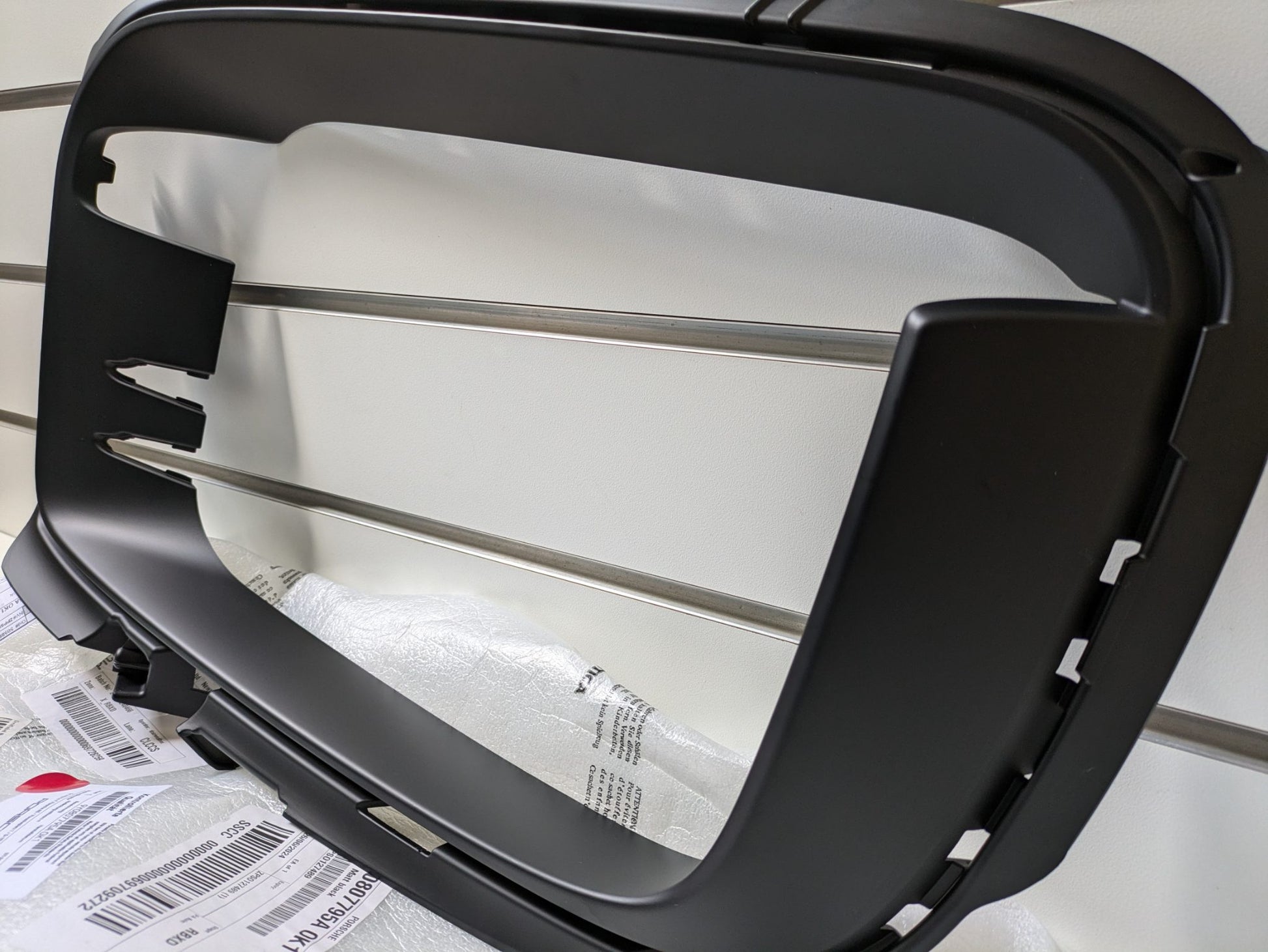 Genuine LH Bumper Grill Porsche Cayenne Turbo/Turbo S 9YA/9YB 2019 - 2023 New