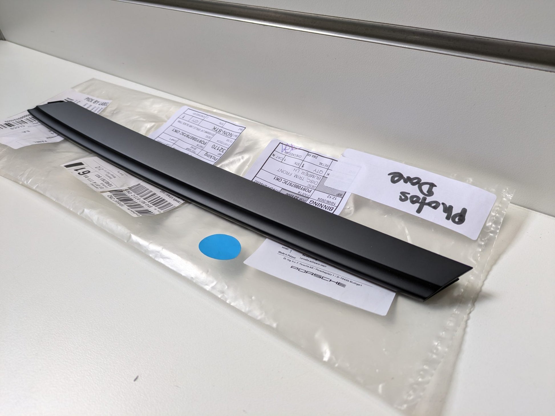 Genuine LH Centre Blade Grill Trim Porsche Cayenne Turbo/S 9YA/9YB 2019-2023 New