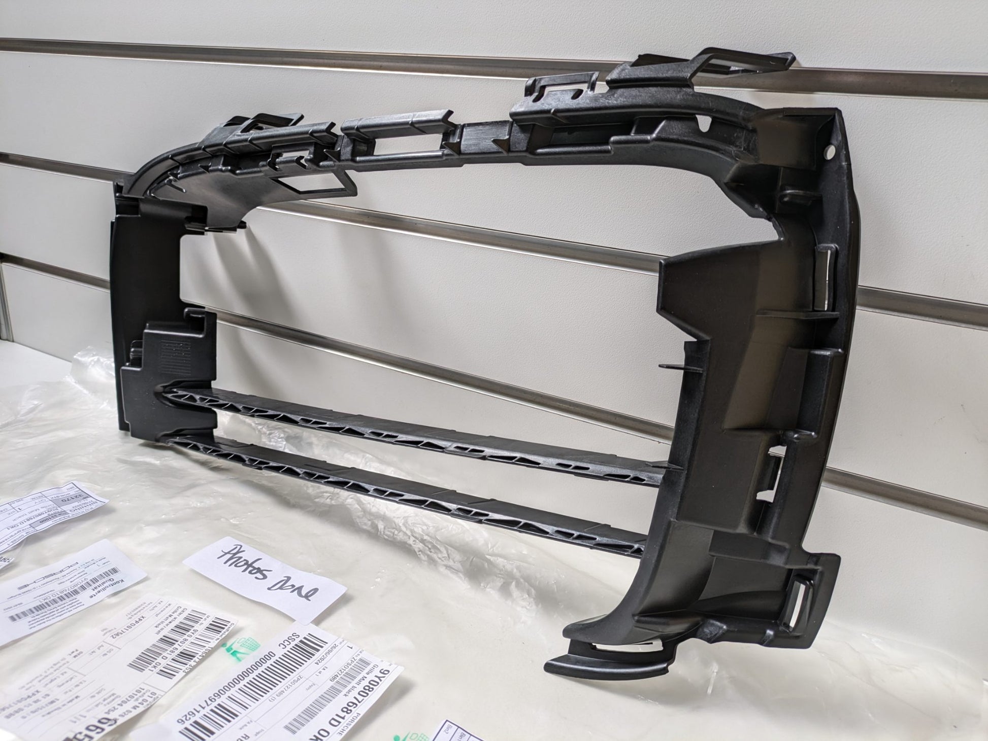Genuine LH Grill Inner Frame Porsche Cayenne Turbo/Turbo S 9YA/9YB 2019 - 2023 New