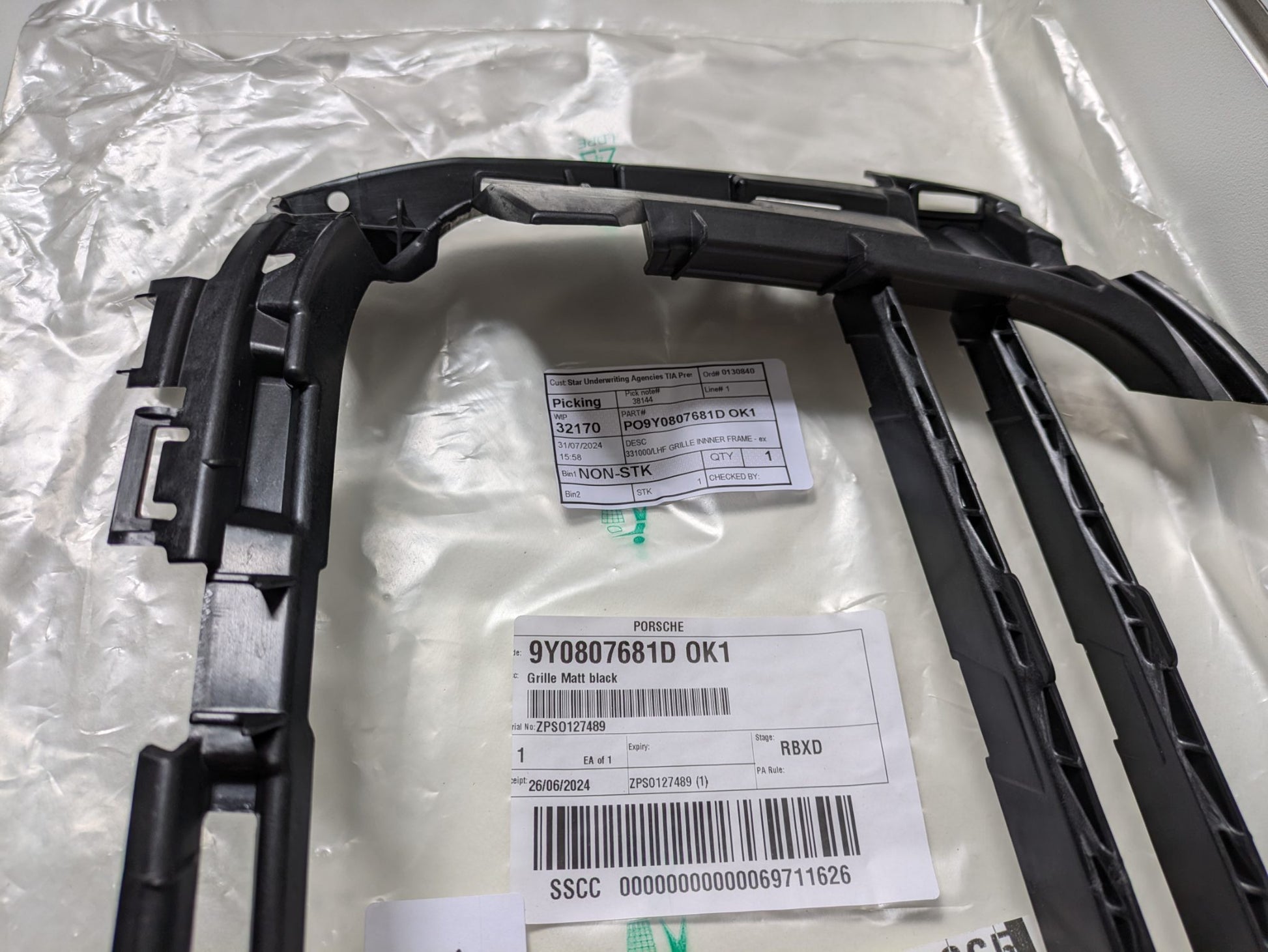 Genuine LH Grill Inner Frame Porsche Cayenne Turbo/Turbo S 9YA/9YB 2019 - 2023 New